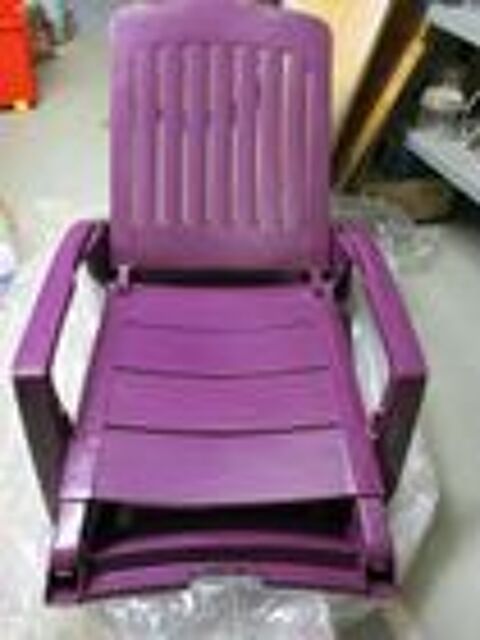 Chaise longue violet avec son coussin NEUF ou fauteuil urgen 0 Mrignies (59)
