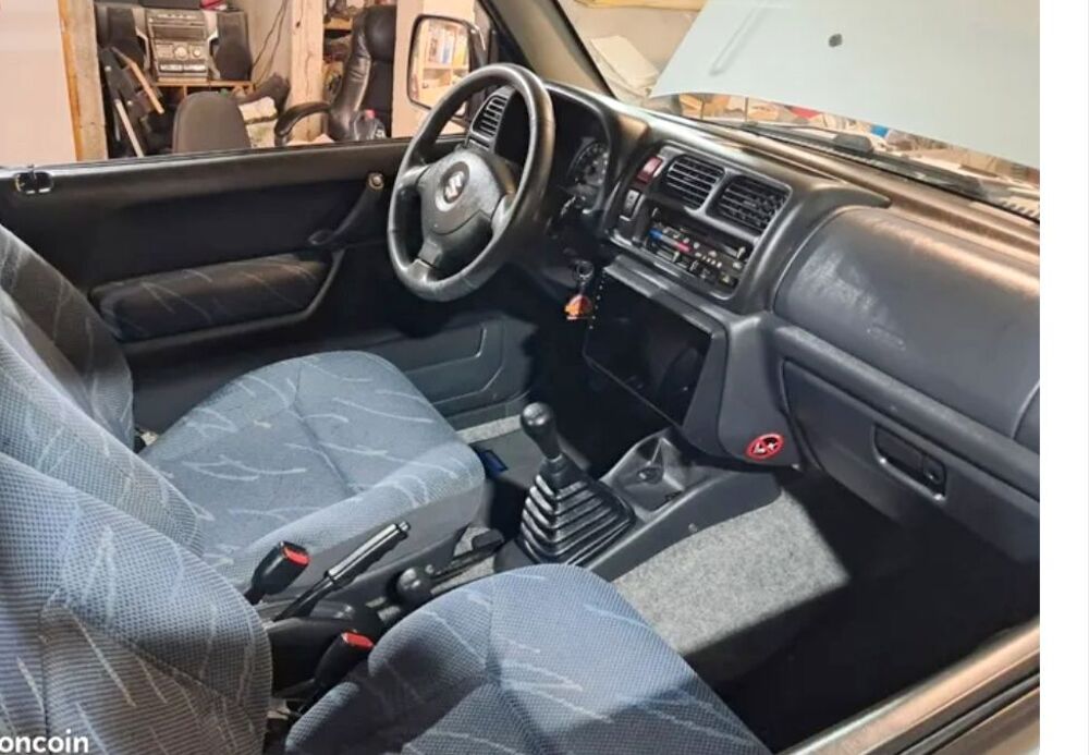 Jimny Cab 1.3i JLX 2004 occasion 74500 F&eacute;ternes