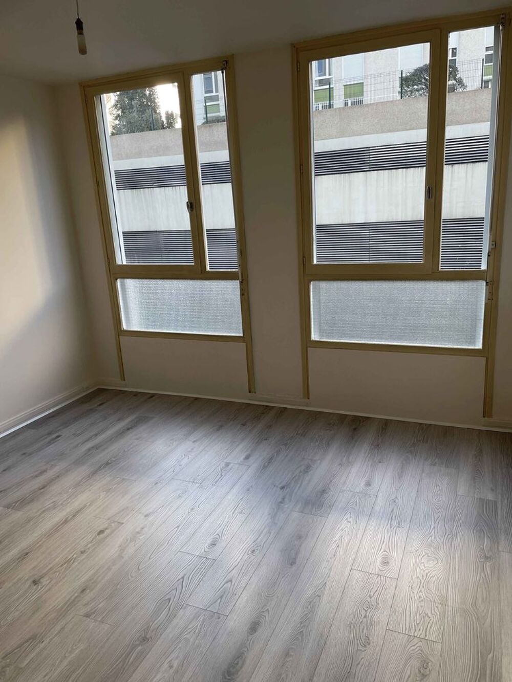 Location Appartement T4 cours Fauriel Saint Etienne Saint-Étienne
