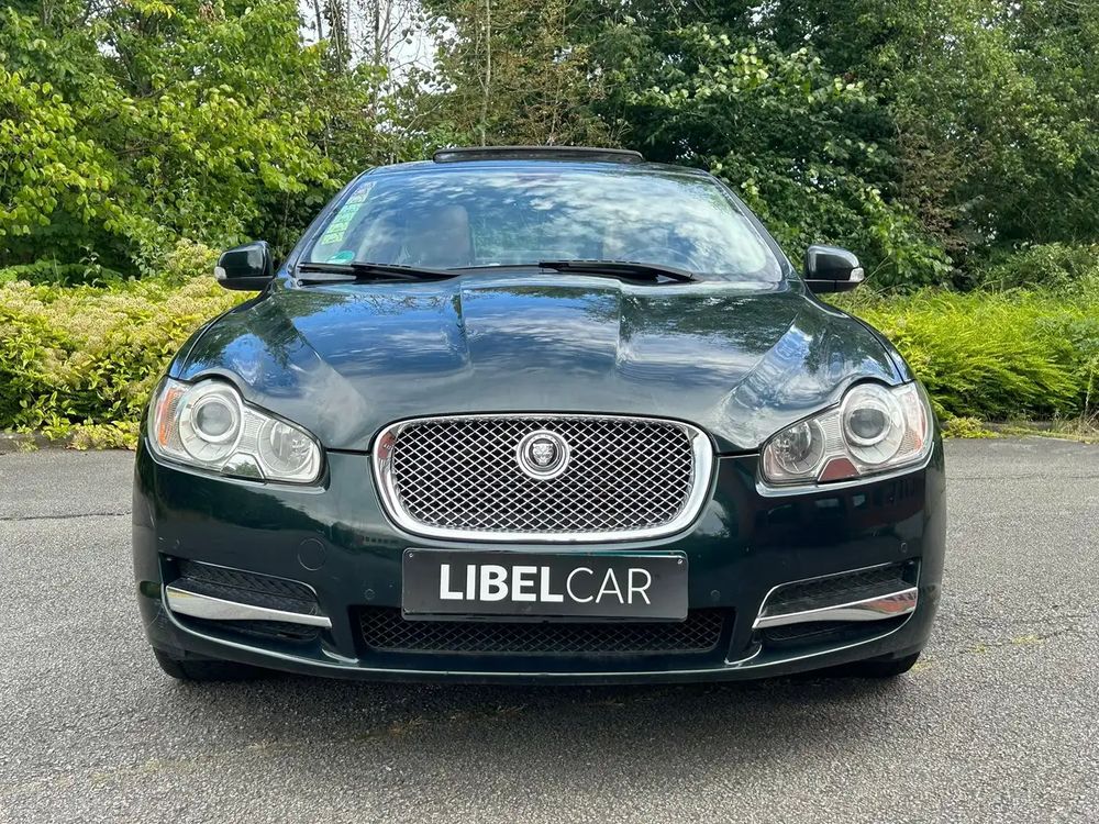 XF 4.2 V8 - 298 Luxe Premium A 2008 occasion Binche