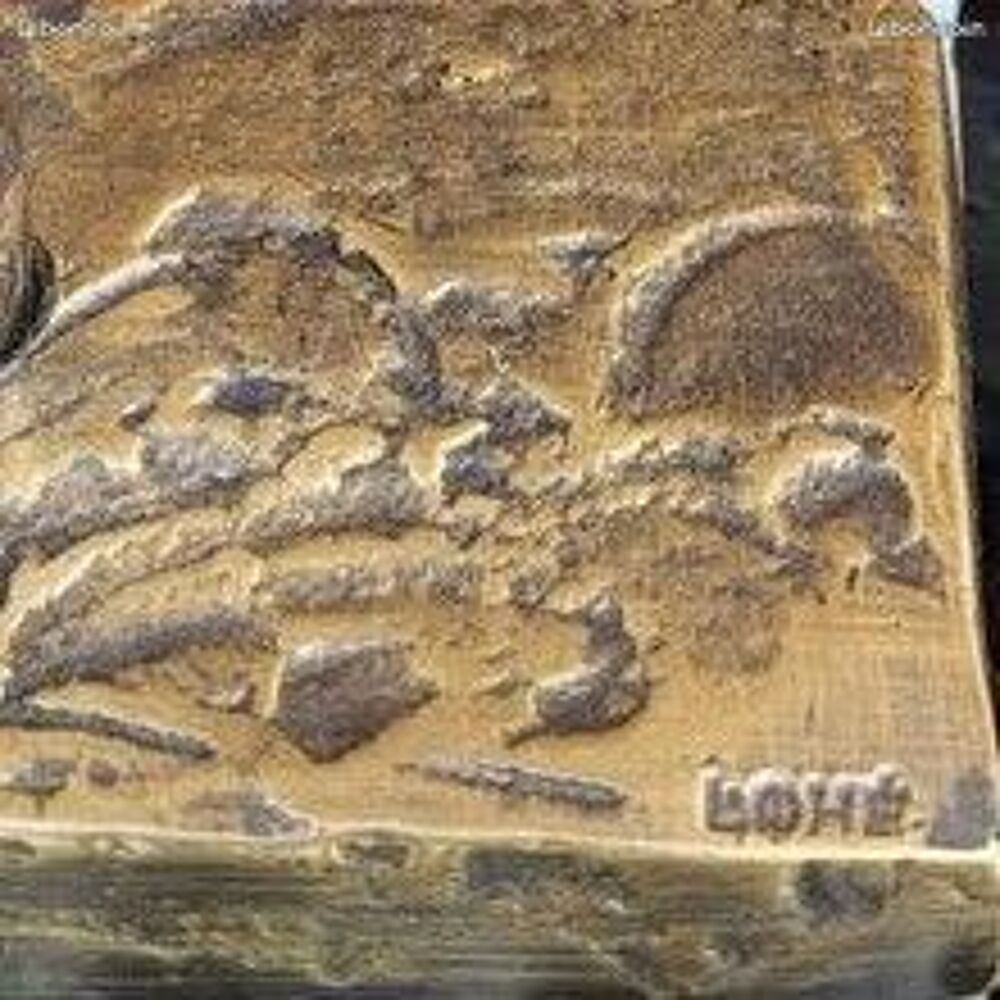 Bronze sign&eacute;e Lohe Décoration