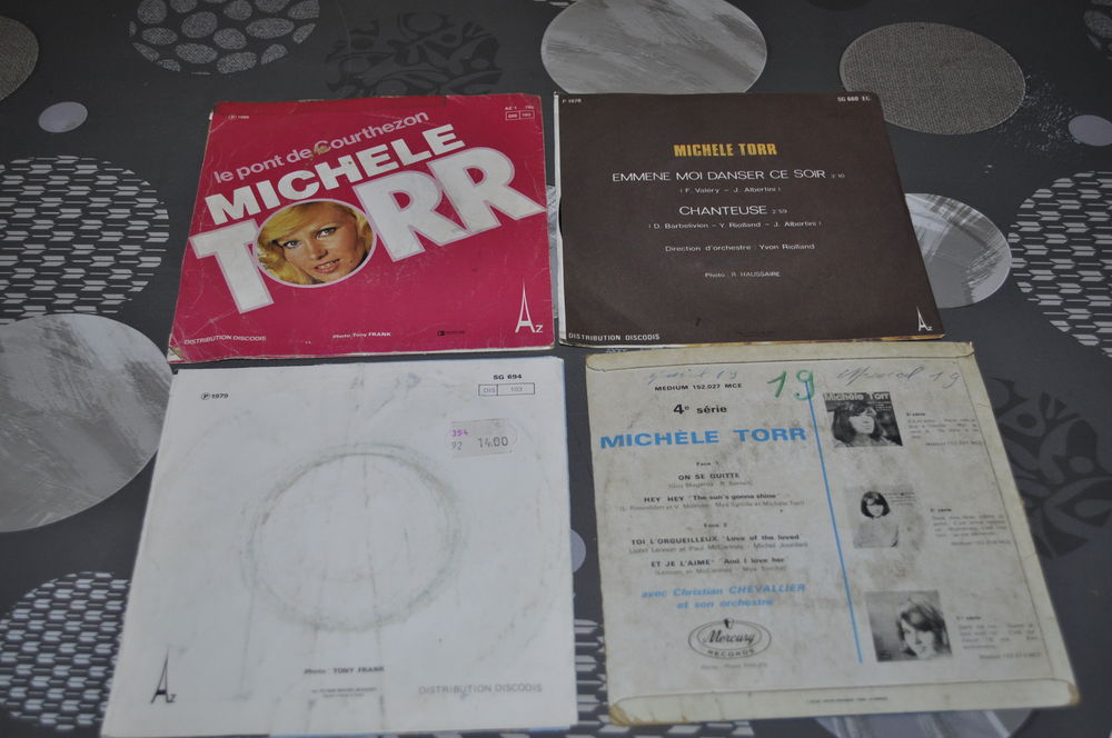 Lot de 45 tours vinyles &quot;Michelle Torr&quot; CD et vinyles