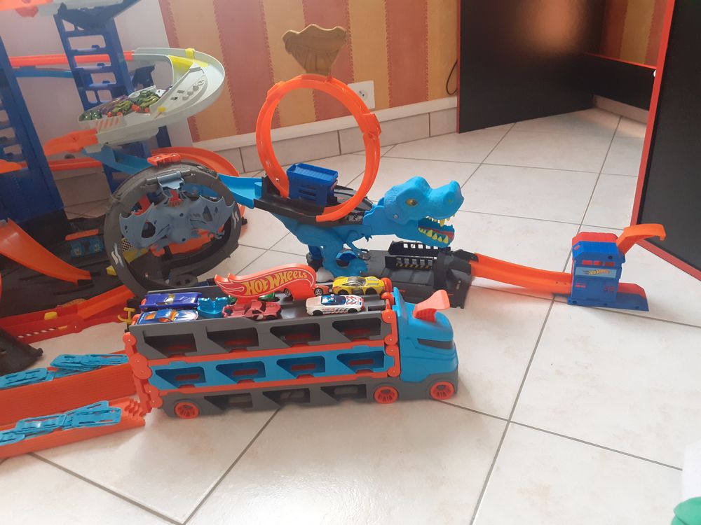 Lot de jouets Hotweels Jeux / jouets