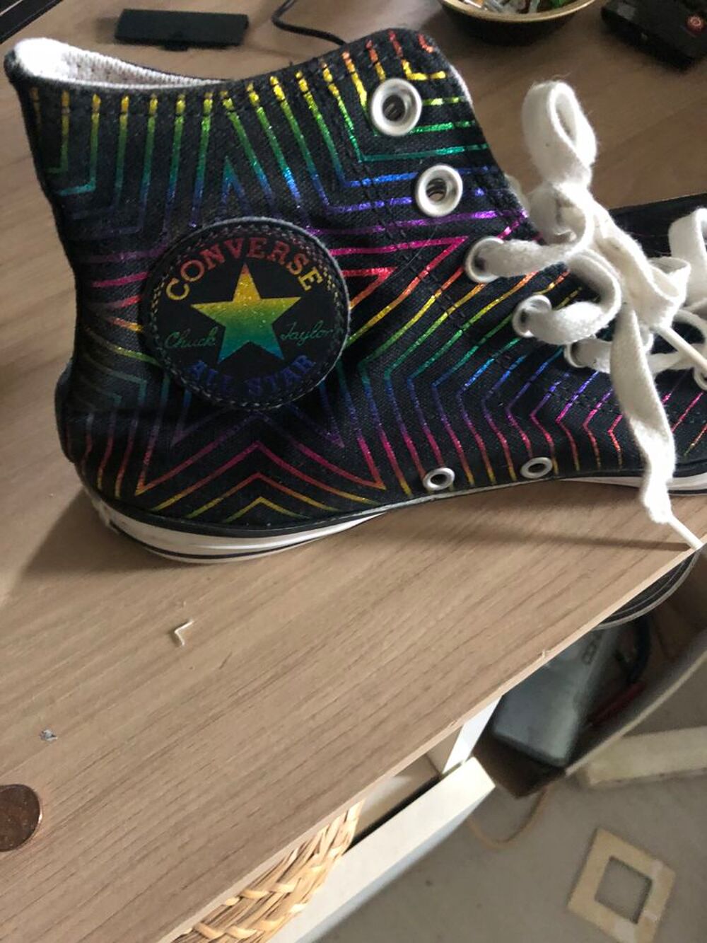 Converse femme taille 39. Tr&egrave;s bon &eacute;tat. Chaussures