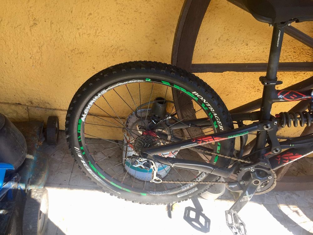VTT freeride marque Merida Freedy team 180 Vélos