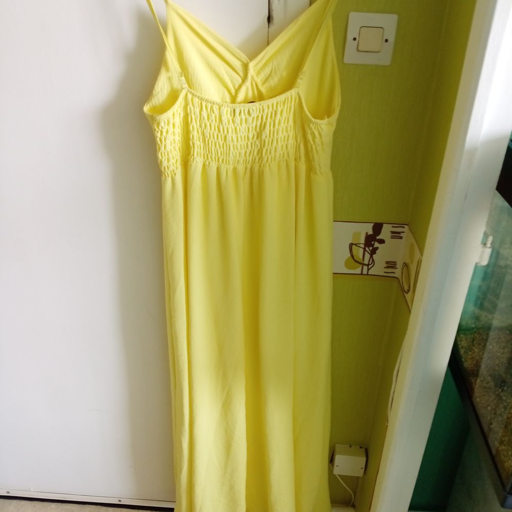 Longue robe femme d'&eacute;t&eacute; a bretelles r&eacute;glables Vêtements