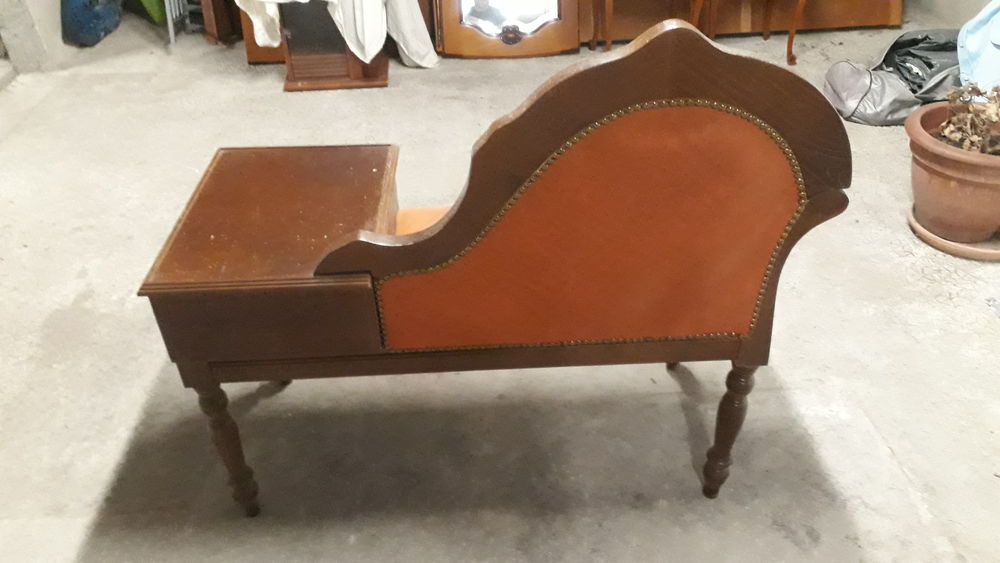 Si&egrave;ge "t&eacute;l&eacute;phone" en ch&ecirc;ne Meubles