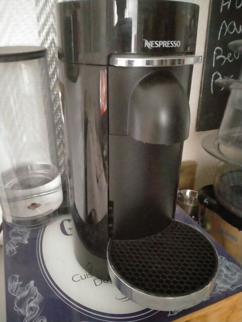 Cafeti�re Nespresso vertuo 70 Aubergenville (78)