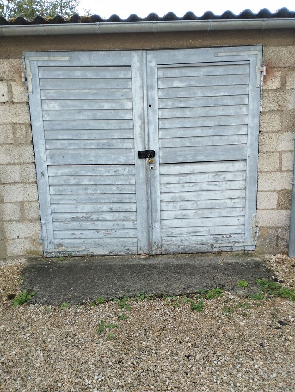 Location Parking/Garage Dijon sud garage dans cour de copropriété Dijon