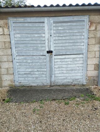  Parking / Garage à louer 15 m² Dijon
