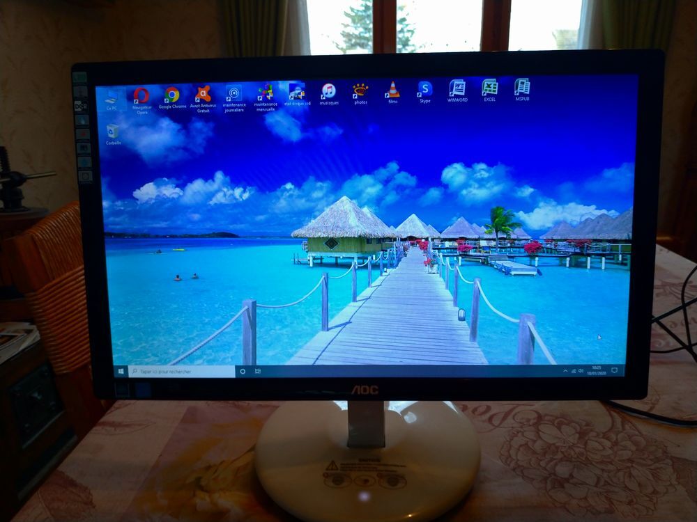 PC DE BUREAU ASUS Matériel informatique