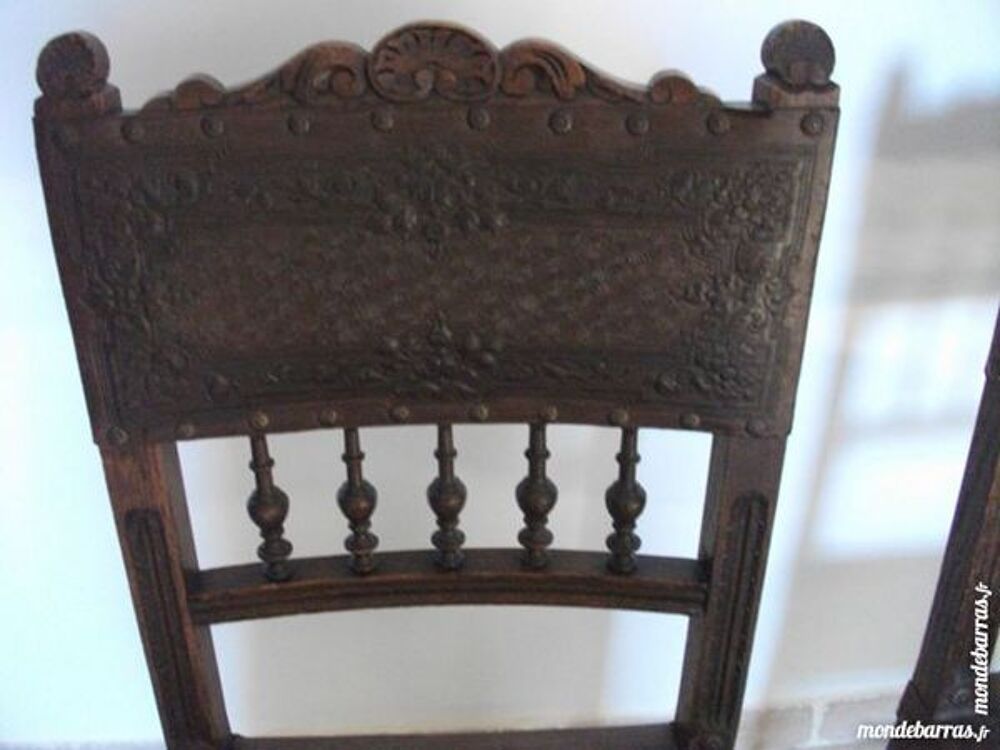 CHAISE CUIR ANCIENNE Décoration