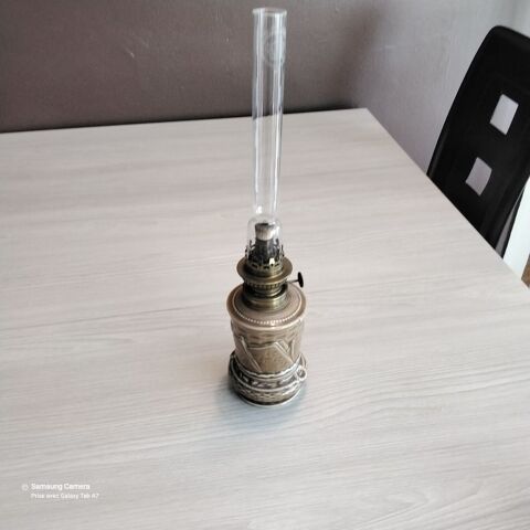 LAMPE A P�TROLE 15 Saint-Priest (69)