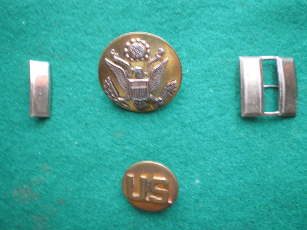 Insignes de grade, de casquette et de col Arm&eacute;e am&eacute;ricaine. 