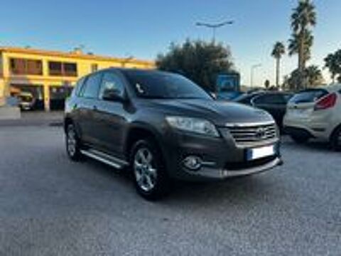 RAV 4 RAV4 150 D-4D 4WD LeCap 2010 occasion 83000 Toulon