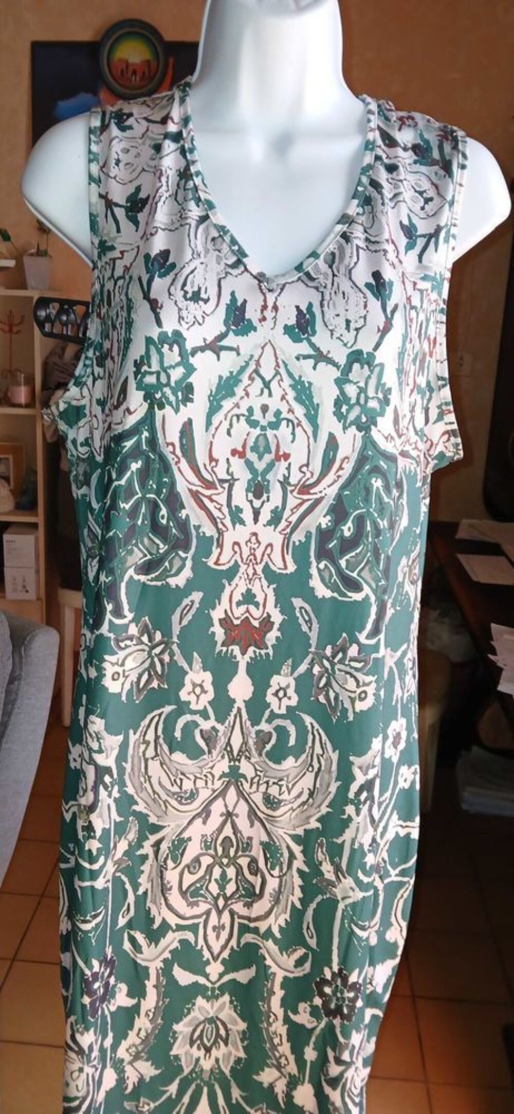 robe longue neuve plusieurs coloris Vêtements