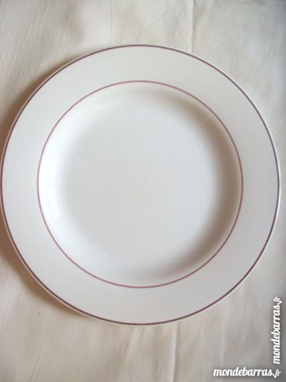 Assiette restaurant filet rouge plate ARCOROC 24cm vintage Décoration
