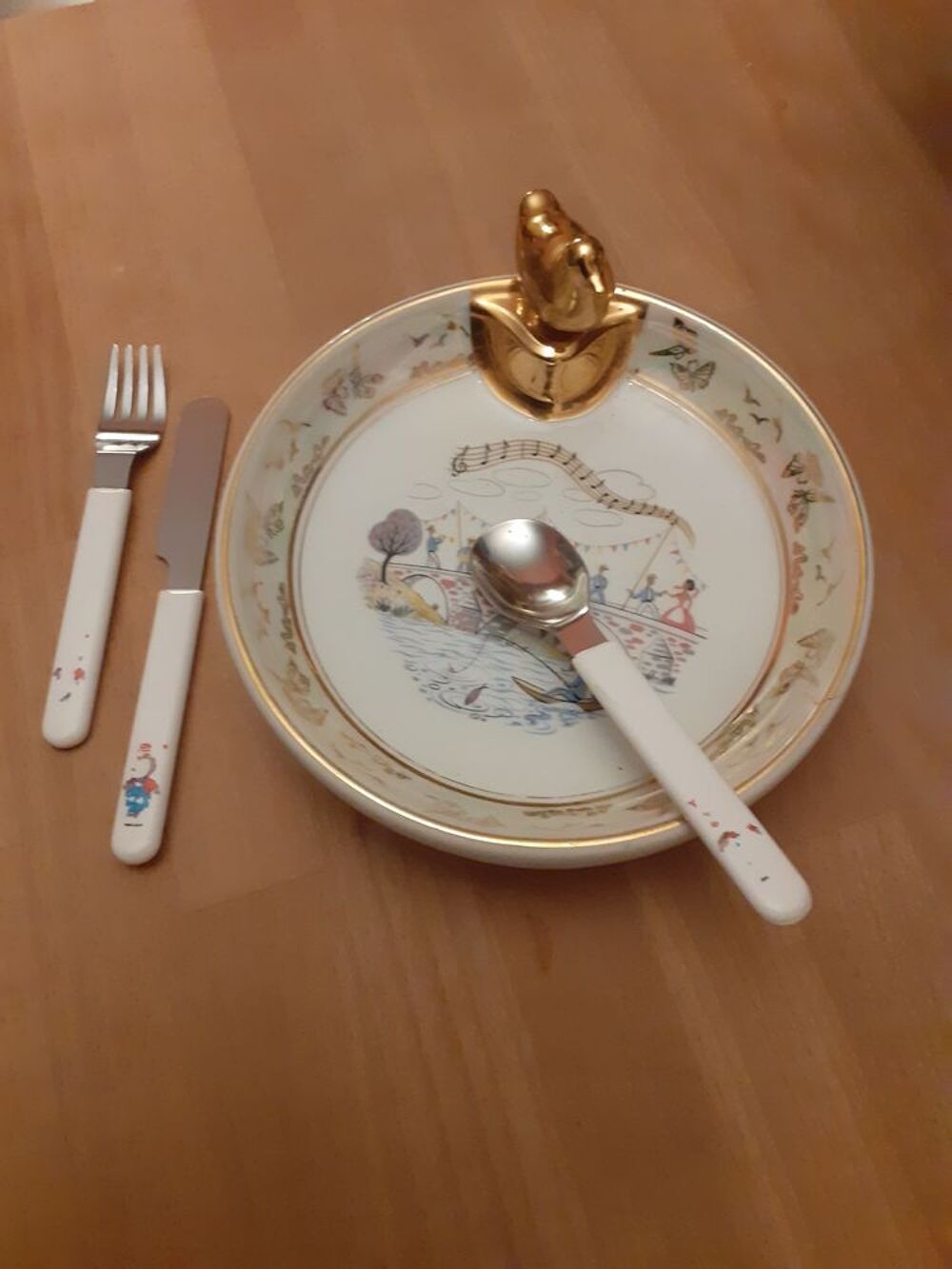 assiette pour b&eacute;b&eacute; Puériculture