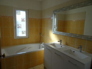  Appartement � louer 4 pi�ces 107 m�