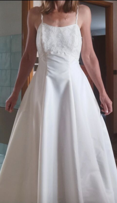 Robe de mari�e  150 Vieux-Thann (68)