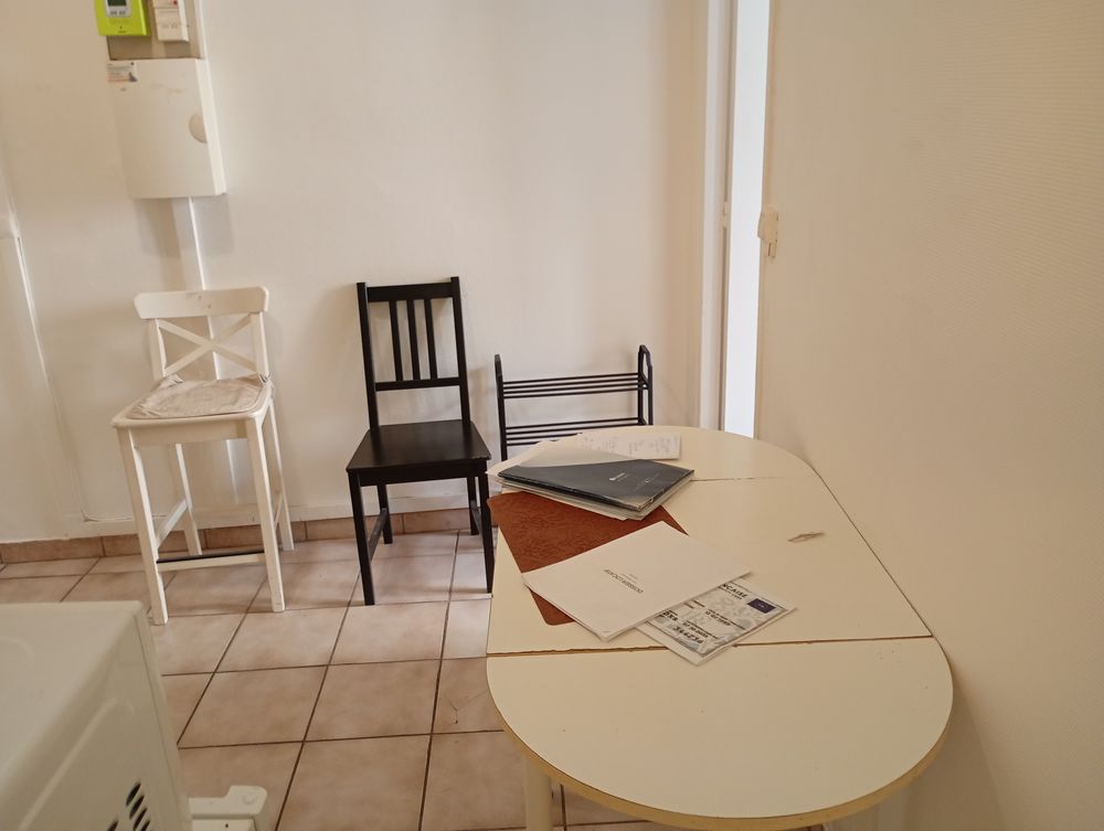 Location Appartement meublée d'un appartement type F1 ou studio 28 M2. Paris 11