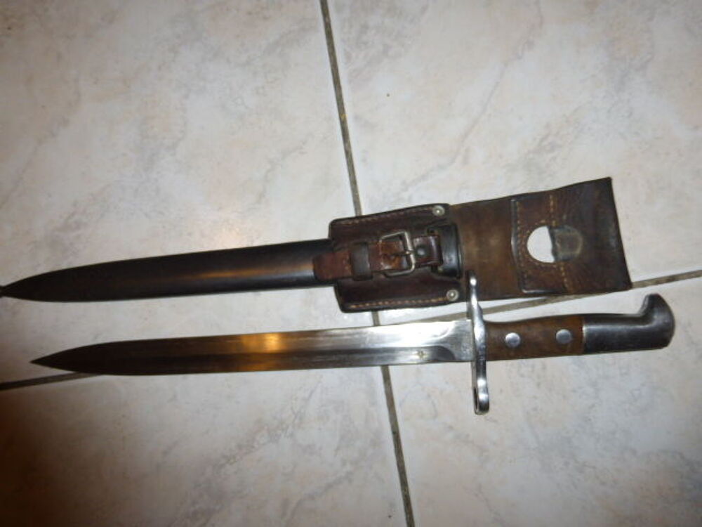 Baionnette suisse Rubin-Schmidt K31 avec gousset dat&eacute; 1944 