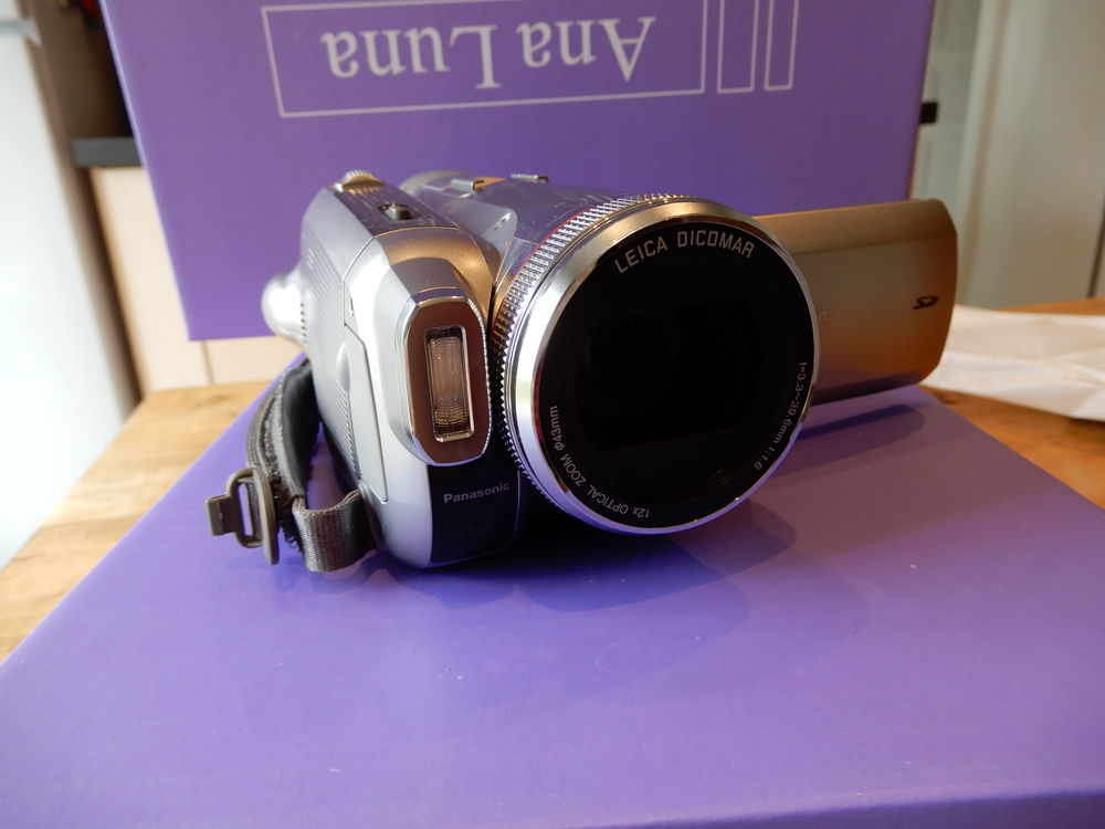 Camescope PANASONIC Photos/Video/TV