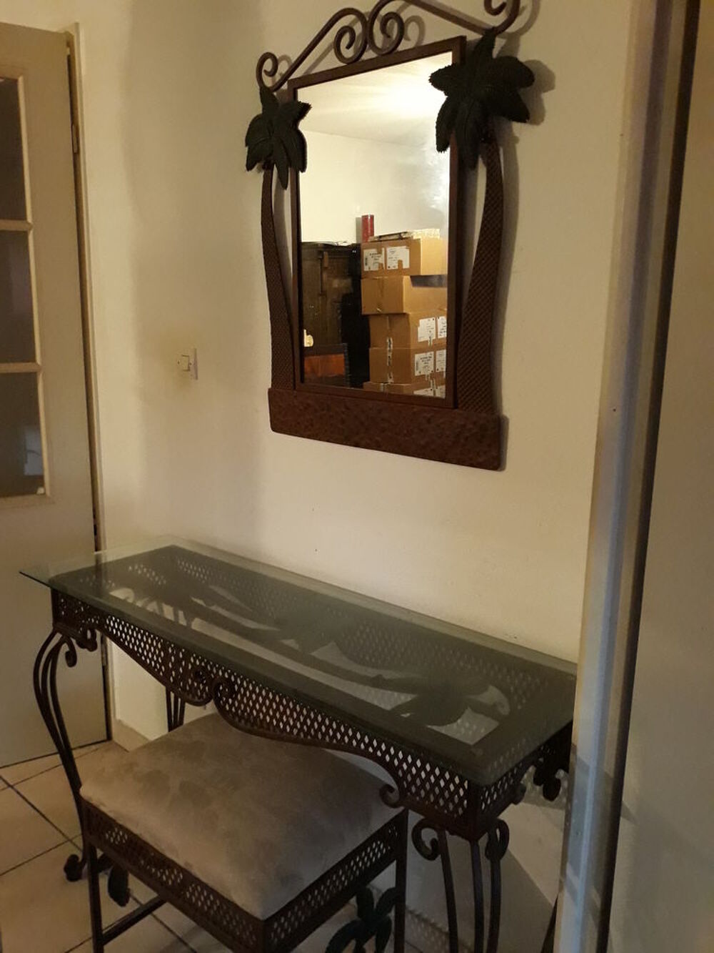Belle console avec son Miroir et si&egrave;ge Décoration