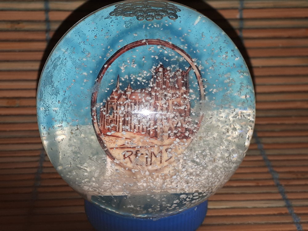 Boule de neige souvenir de Reims 