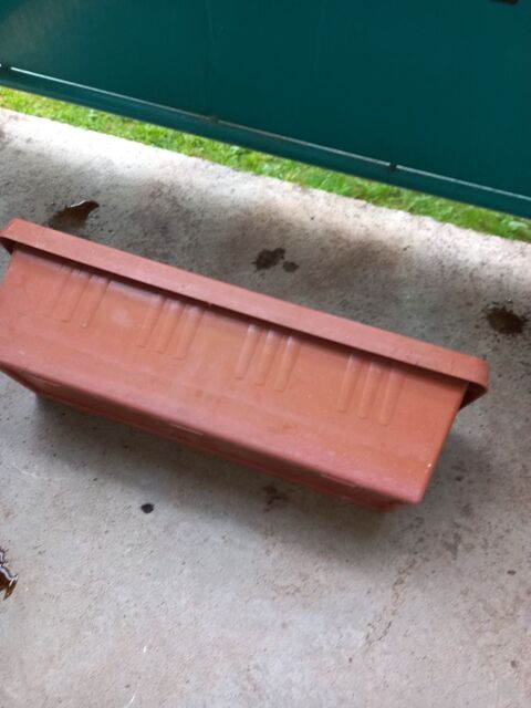 Jardiniere balconniere et support 18 Savigneux (42)
