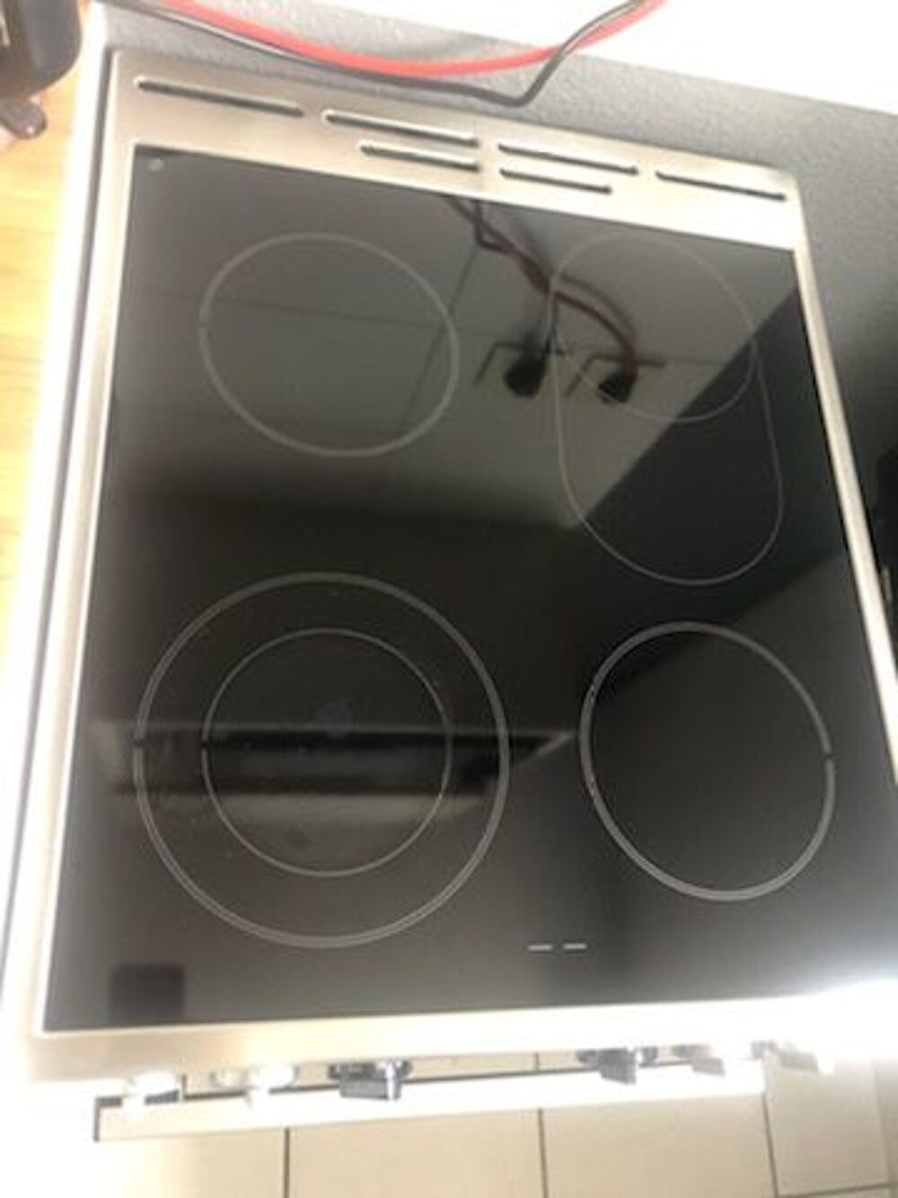 Gazini&egrave;re vitro/ four Electroménager