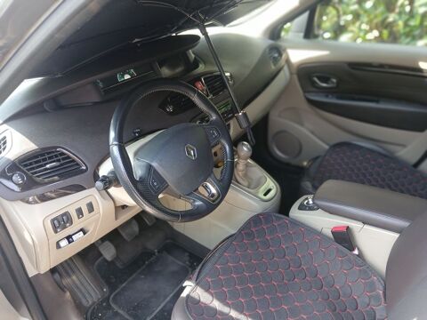 Renault Sc&eacute;nic III Scenic III dCi 130 FAP Dynamique Euro 5 2011 occasion Saint-Joseph-de-Rivi&egrave;re 38134