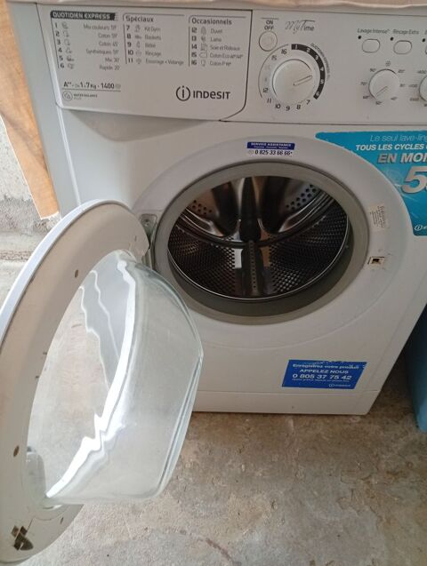 Machine � laver 195 Sourdeval (50)