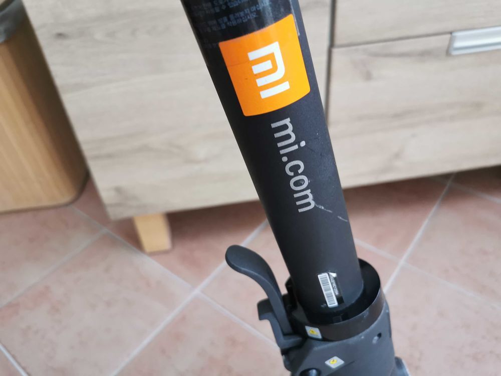 Trottinette &eacute;lectrique Xiaomi Mi Sports