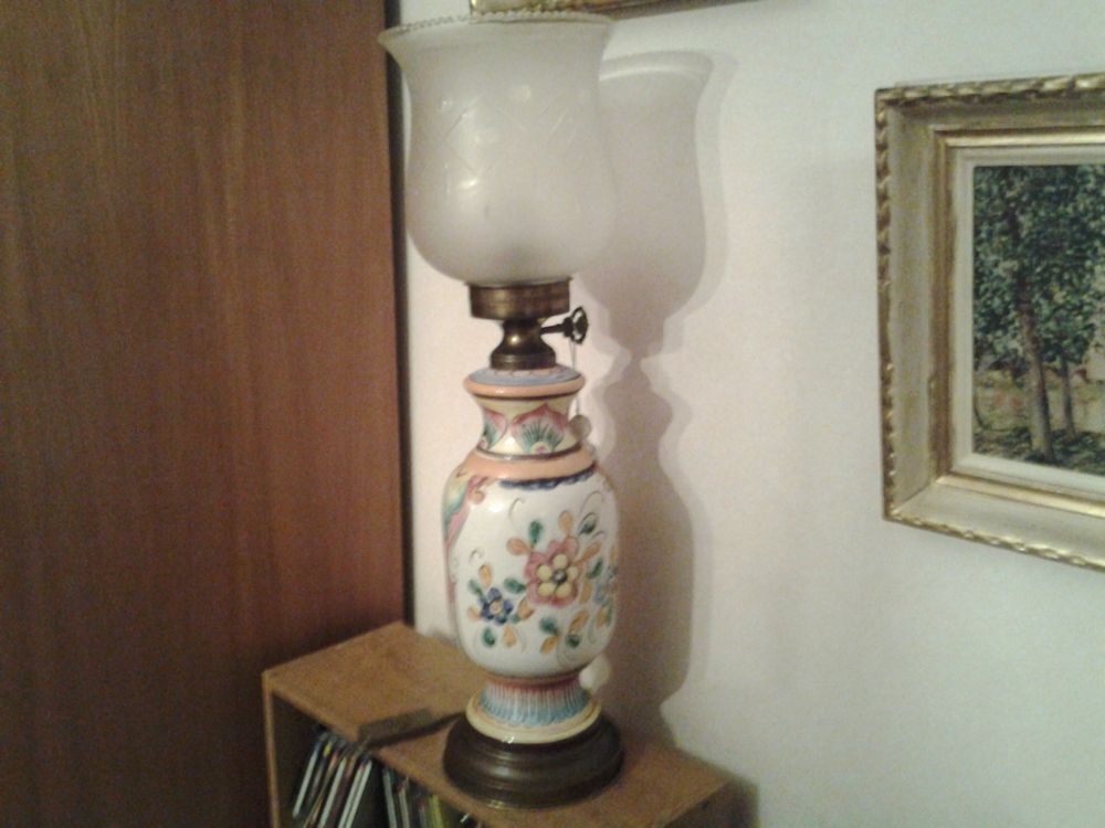 Lampe en fa&iuml;ence vintage Décoration