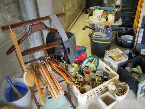 VIDE GARAGE A VILLEVEYRAC . 34560. 1 Villeveyrac (34)