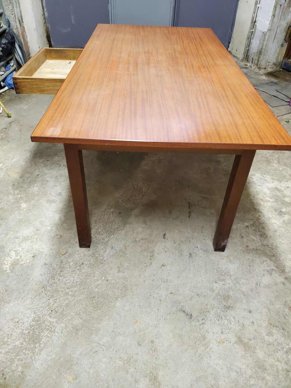 grande table bois rectangulaire faite par un artisanT.B.E. Meubles