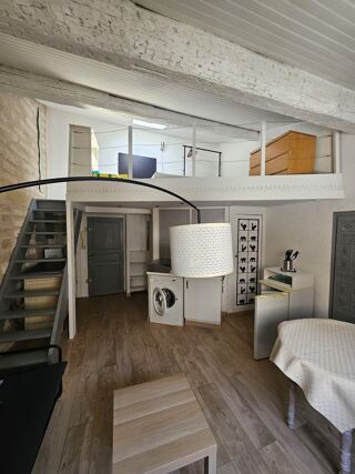  Appartement à louer 1 pièce 25 m²