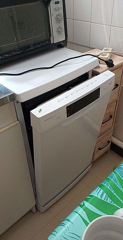 LAVE VAISSELLE 200 Vals-les-Bains (07)