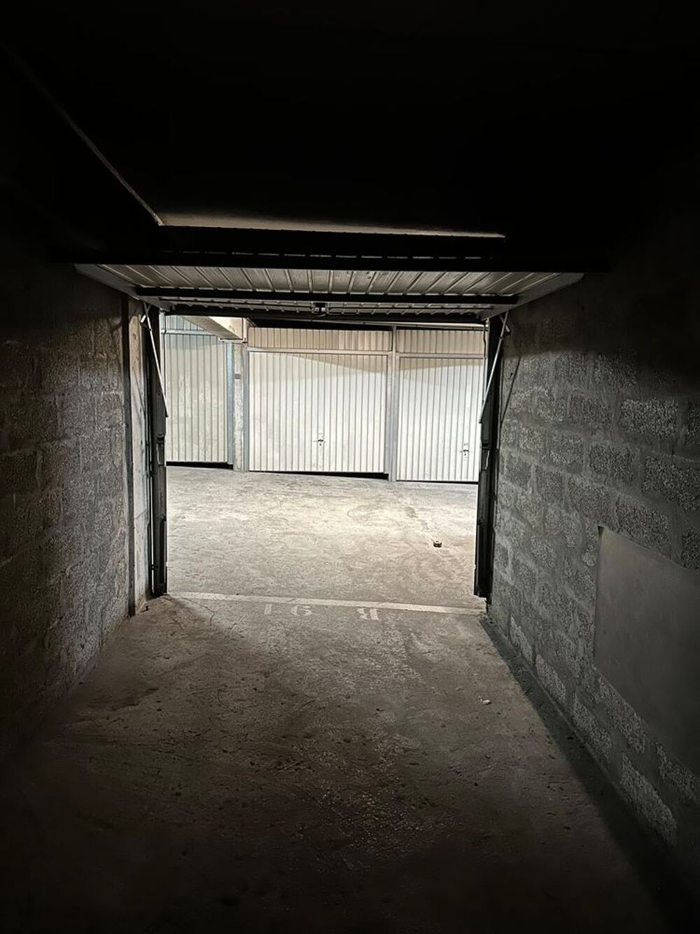 Vente Parking/Garage Garage sécurisé - Croix-Rousse Lyon 4