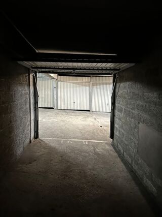  Parking / Garage à vendre 12 m² Lyon