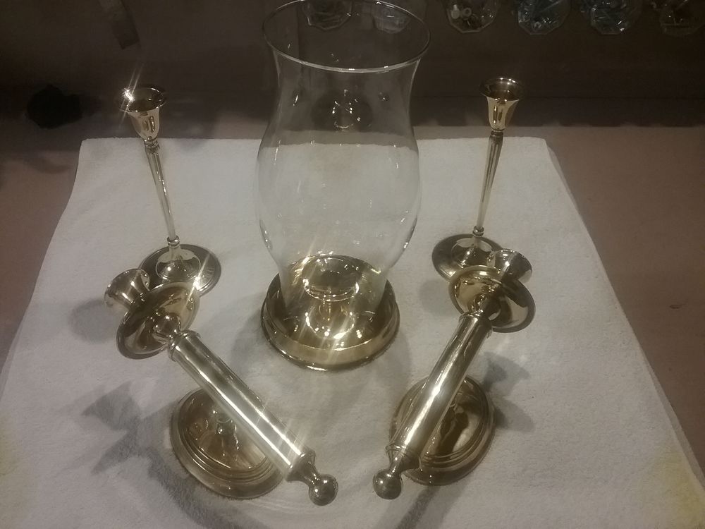 Lot de bougeoirs divers en laiton Décoration