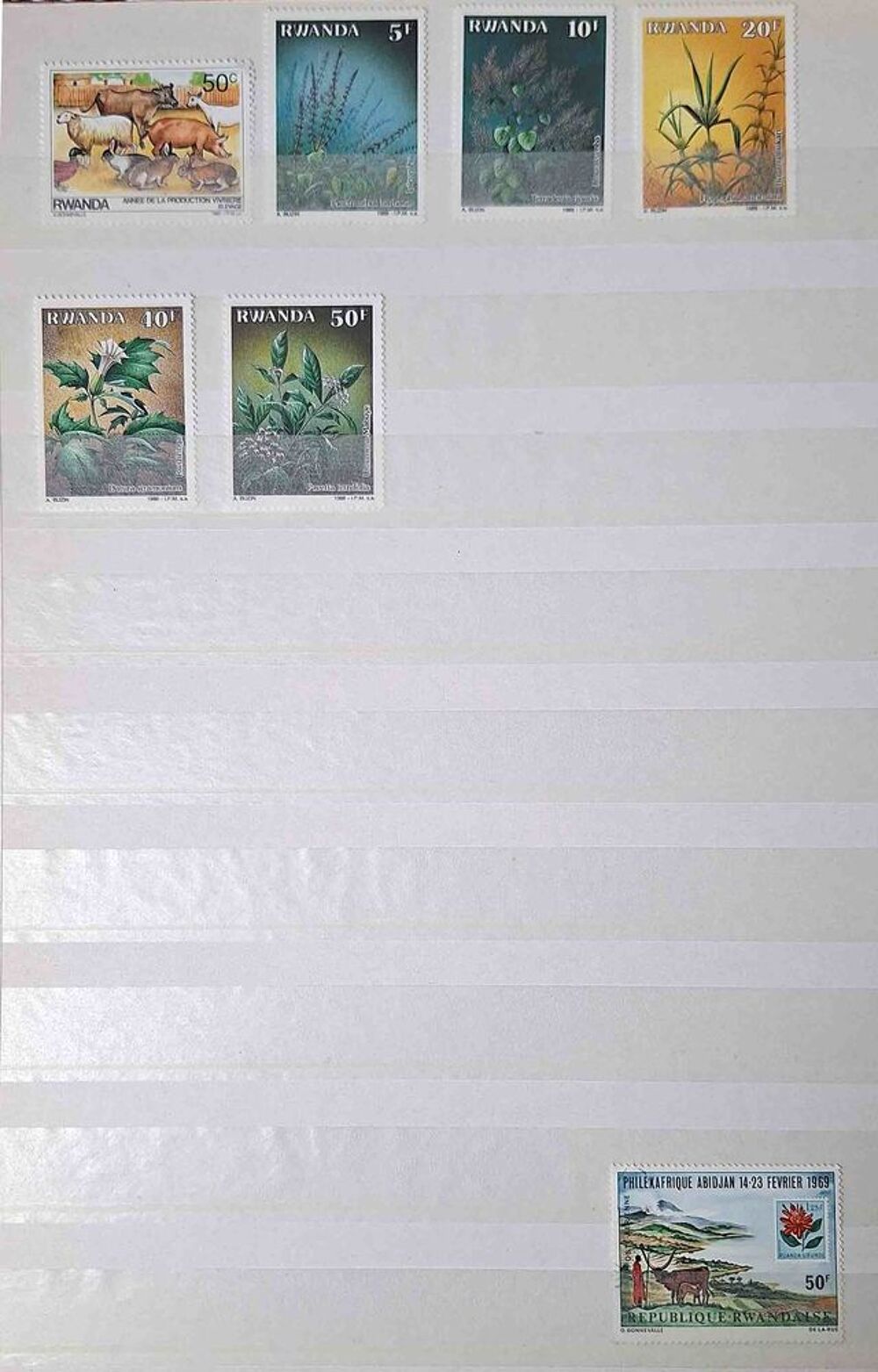S&eacute;rie de timbres de collection du Rwanda bis 