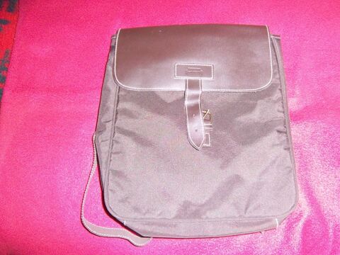 Sac � main 10 Bossay-sur-Claise (37)