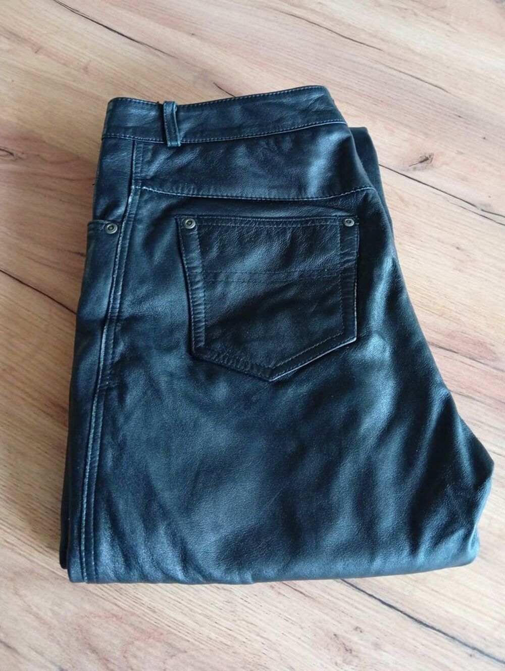 pantalon en cuir Vêtements