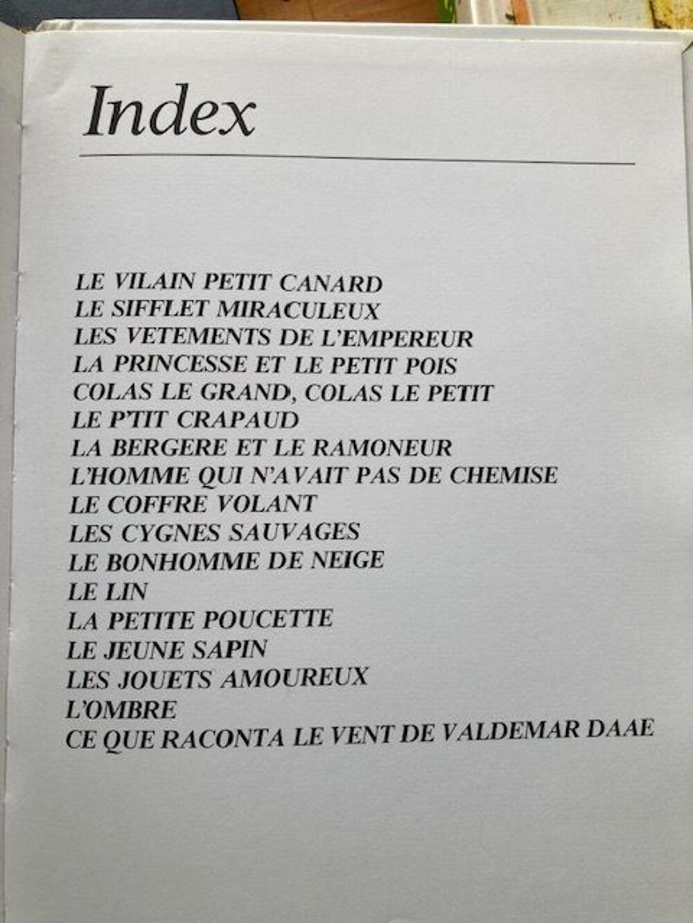 LES PLUS BEAUX CONTES Livres et BD
