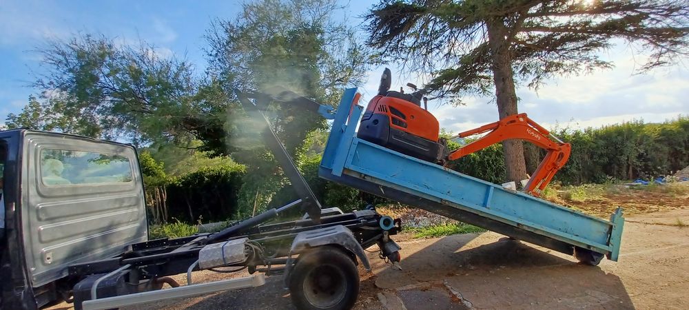 retrait&eacute; avec mat&eacute;riels , Mini pelle 1.8 t et camion benne 
Jardin