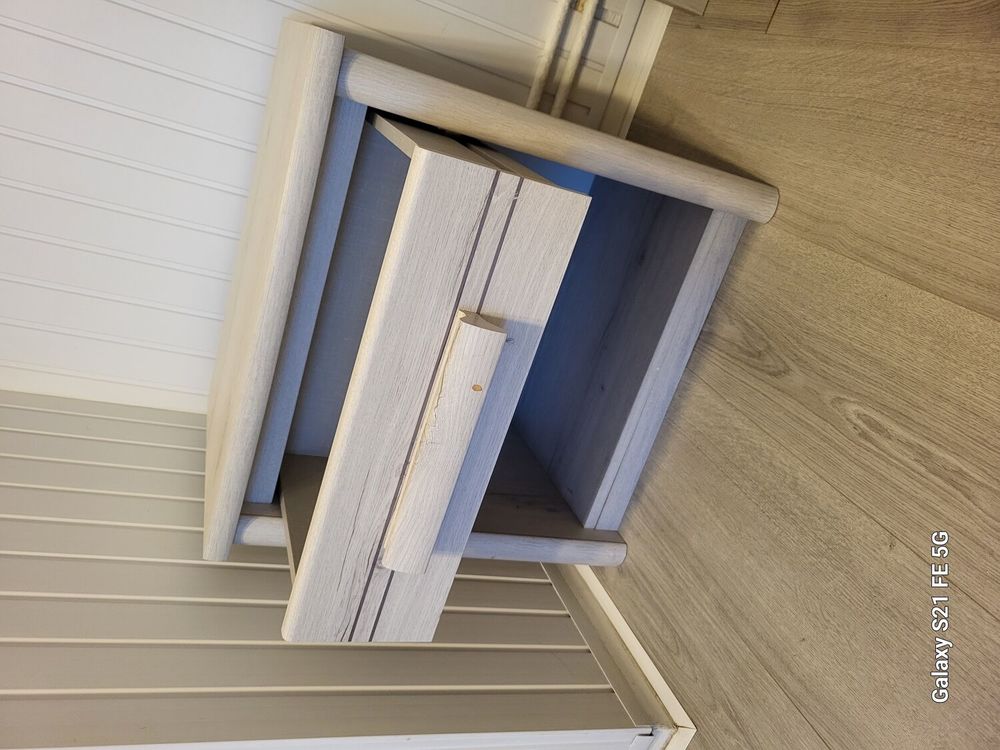 Chambre enfant grise blanchi Meubles