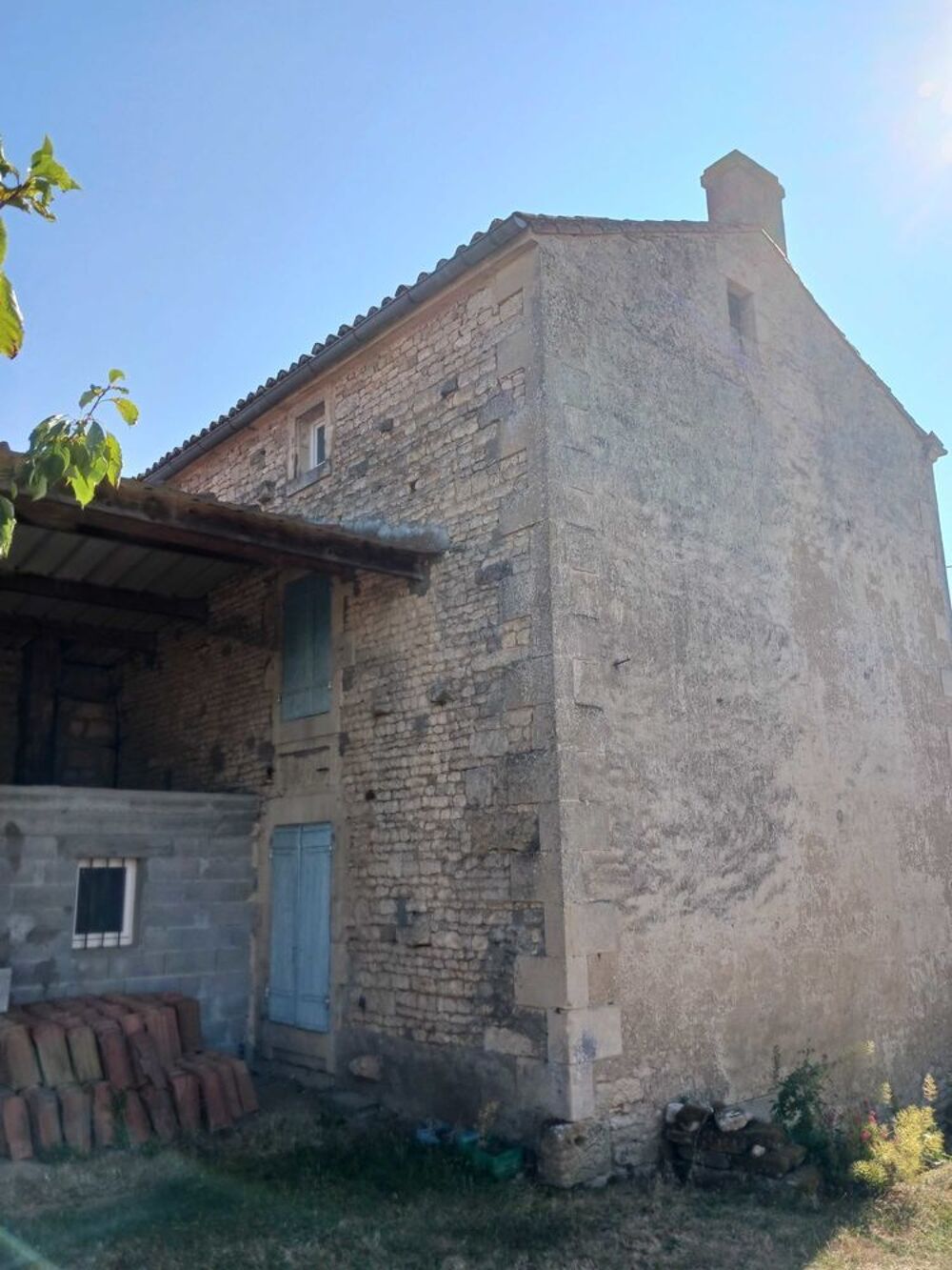 Vente Maison maison de caractère  à  rénover de 1900 Saint-pompain