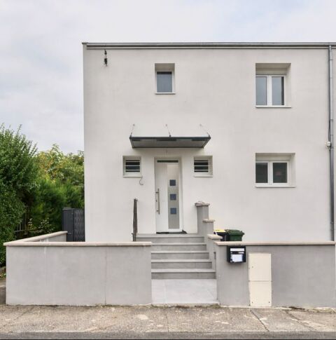   Maison 3 chambres  Maison - 4 pi�ce(s) - 81 m�